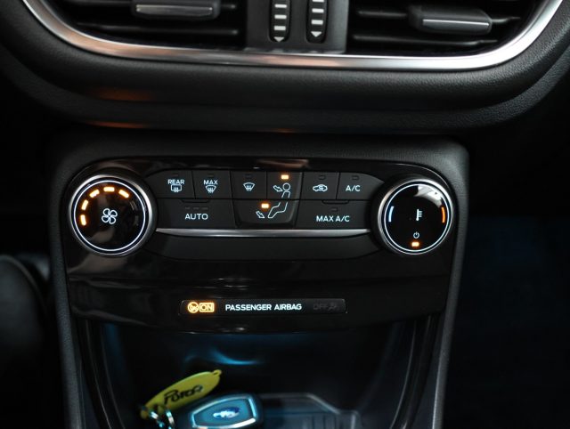 FORD Puma usata, con Fari LED