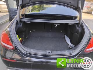 MERCEDES-BENZ E 220 usata, con Park Distance Control