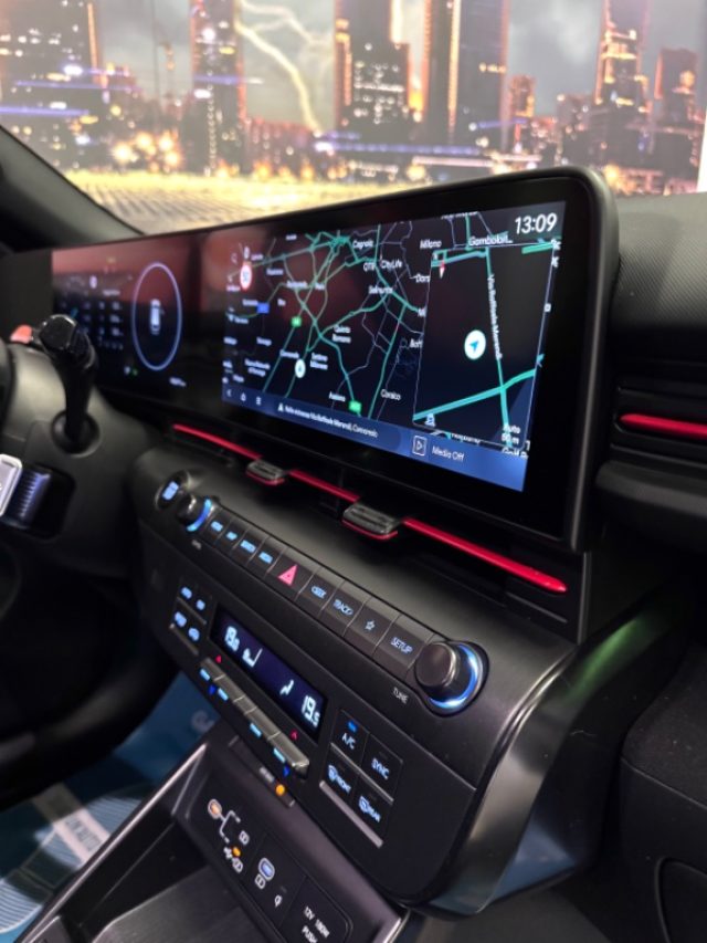 HYUNDAI Kona usata, con Autoradio