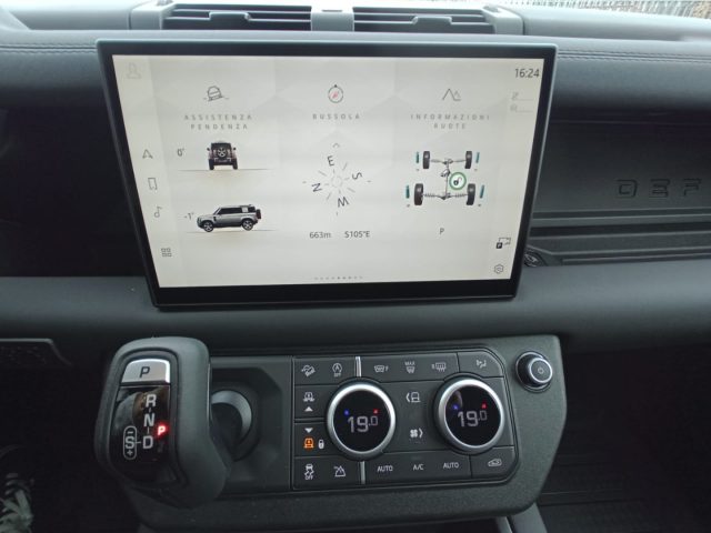 LAND ROVER Defender usata, con Volante in pelle