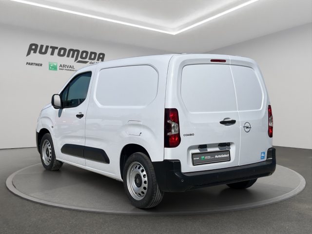 OPEL Combo usata, con Chiusura centralizzata