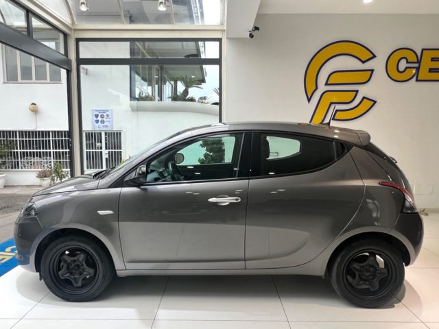 LANCIA Ypsilon usata, con Autoradio