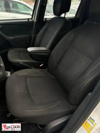 DACIA Duster usata 11