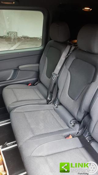 MERCEDES-BENZ V 220 usata, con Climatizzatore