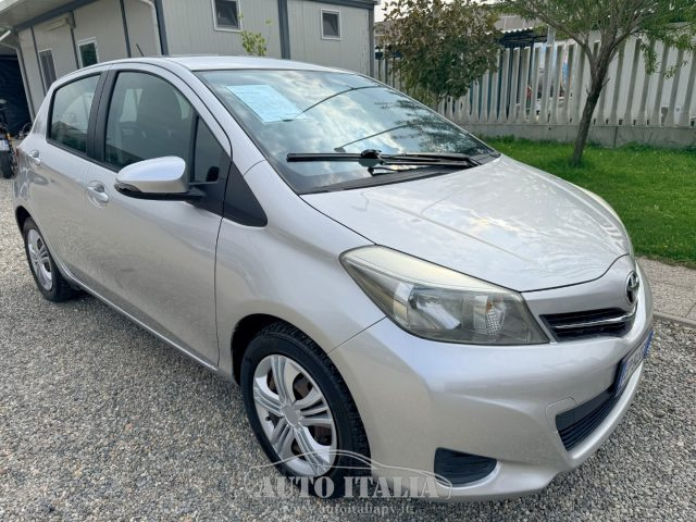 TOYOTA Yaris usata, con Airbag laterali