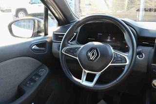 RENAULT Clio usata, con Sistema di navigazione