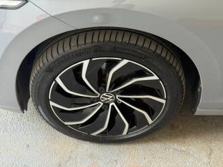 VOLKSWAGEN Golf usata, con Sensori di parcheggio posteriori