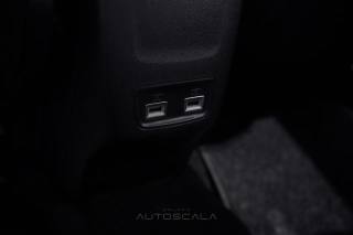 PEUGEOT 208 usata, con Touch screen