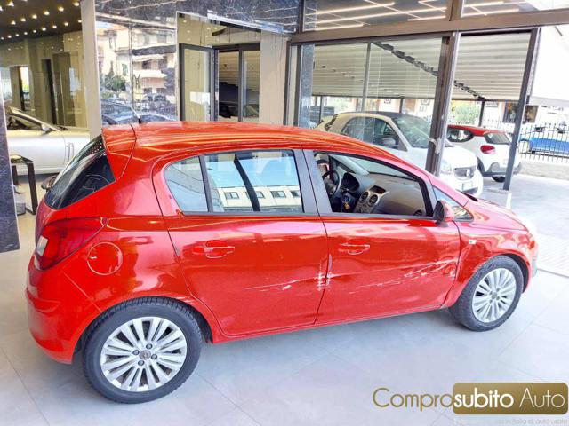 OPEL Corsa usata, con Autoradio