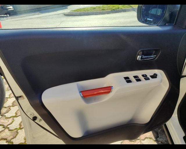 SUZUKI Ignis usata, con Controllo elettronico della corsia