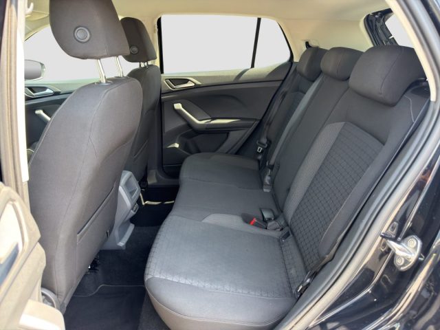 VOLKSWAGEN T-Cross usata 10