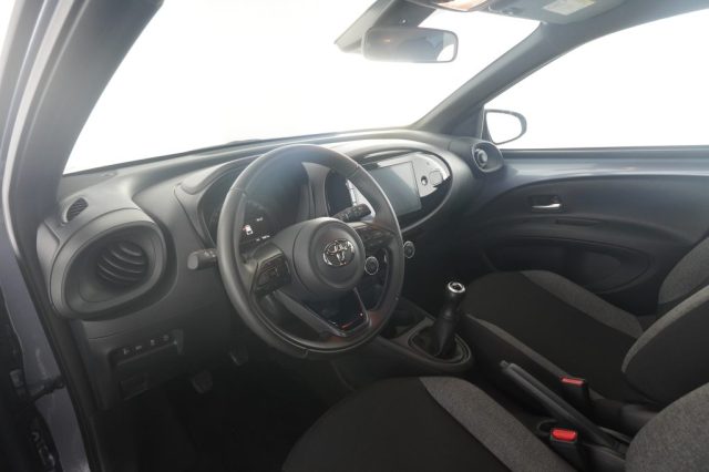 TOYOTA Aygo X usata 7