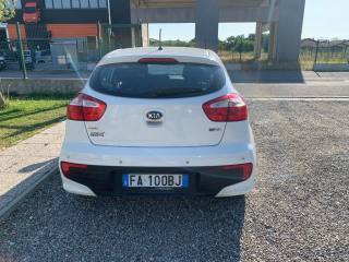 KIA Rio usata, con Autoradio
