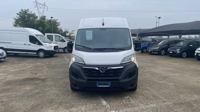 OPEL Movano usata, con Airbag