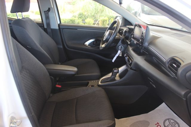 TOYOTA Yaris usata, con Cruise Control