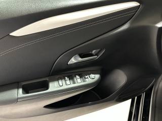 OPEL Corsa usata, con Touch screen