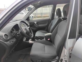 TOYOTA RAV 4 usata, con Cerchi in lega