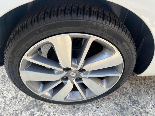 RENAULT Clio usata, con Specchietti laterali elettrici