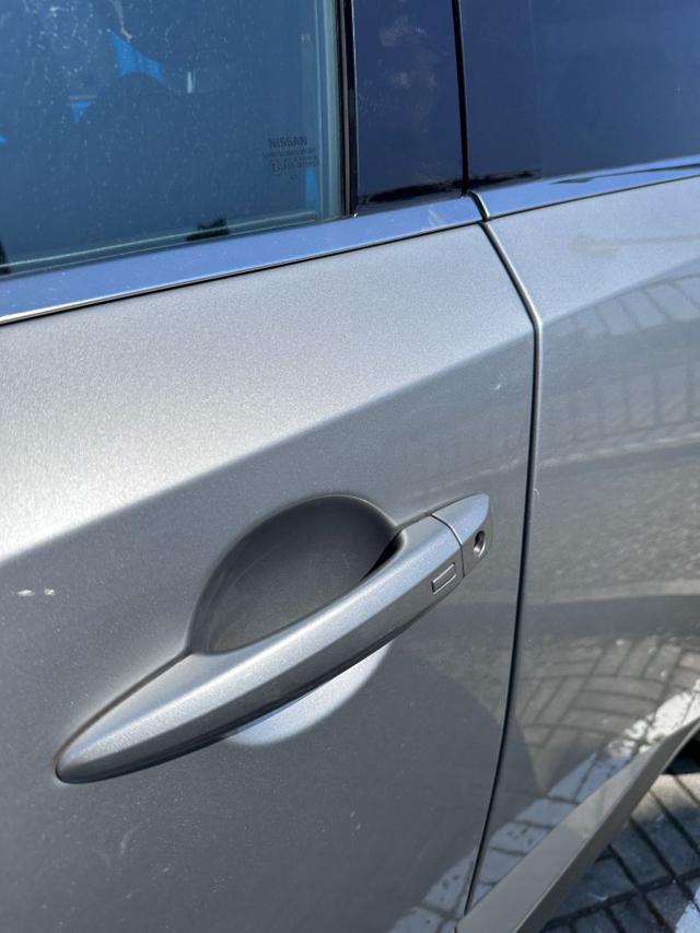 NISSAN Qashqai usata, con Autoradio
