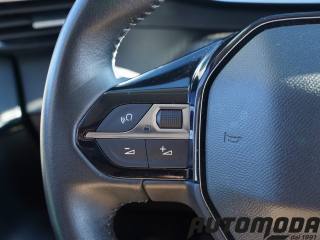 PEUGEOT 208 usata, con Sensori di parcheggio posteriori