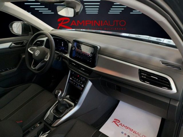 VOLKSWAGEN T-Roc usata 19