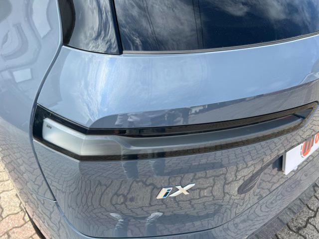 BMW iX usata, con MP3