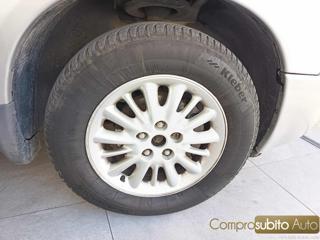 CHRYSLER Grand Voyager usata, con Fendinebbia