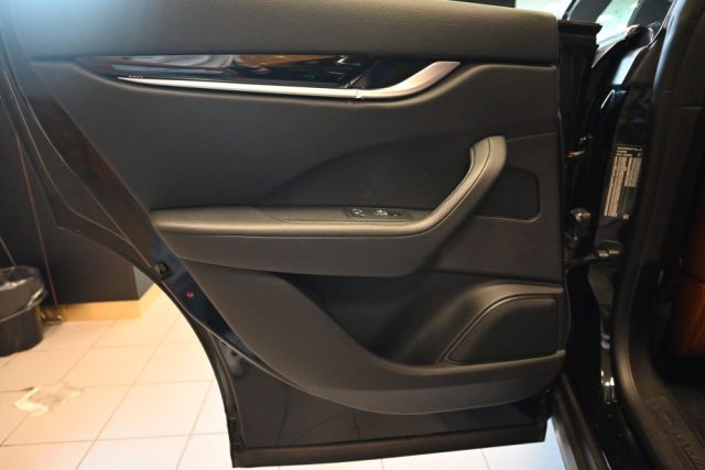 MASERATI Levante usata 56