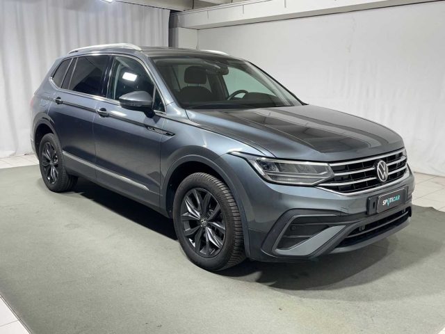 VOLKSWAGEN Tiguan Allspace usata, con Chiusura centralizzata
