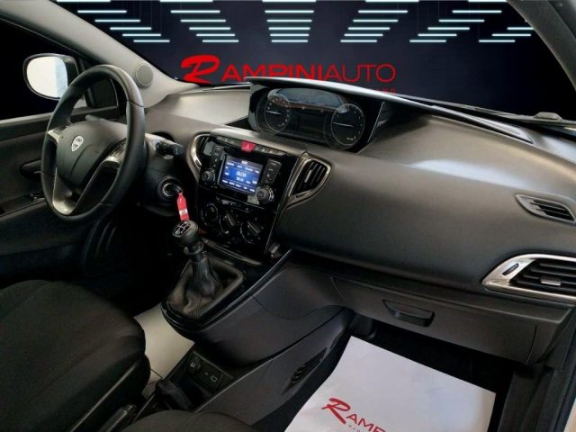 LANCIA Ypsilon usata 17