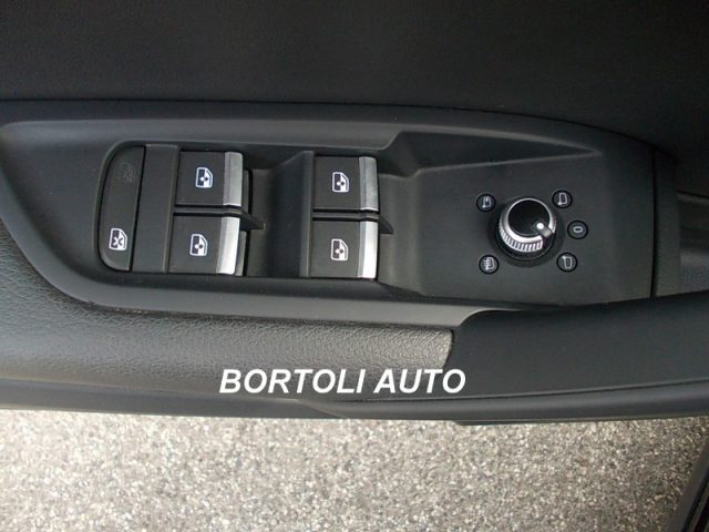 AUDI Q5 usata, con Specchietti laterali elettrici