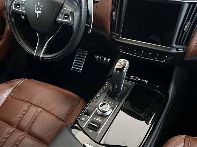 MASERATI Levante usata, con USB