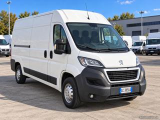 PEUGEOT Boxer usata, con Airbag