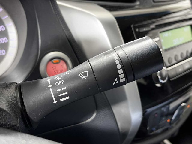 NISSAN Navara usata 23