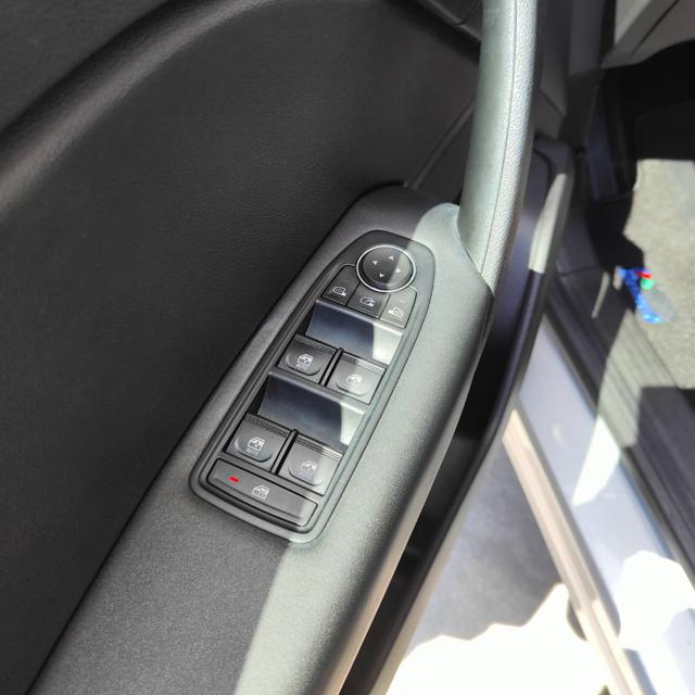 RENAULT Captur usata, con Servosterzo