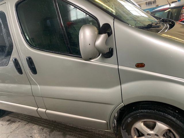 OPEL Vivaro usata, con Autoradio