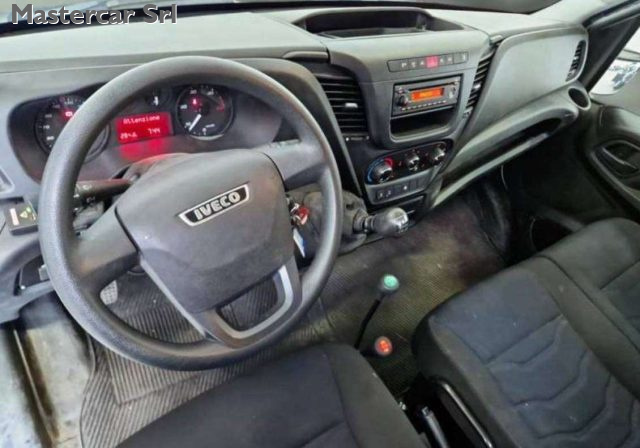 IVECO Daily usata 8