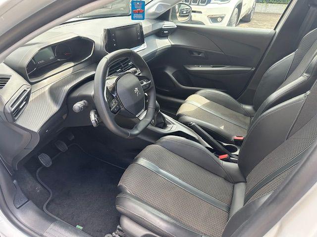 PEUGEOT 208 usata, con Park Distance Control