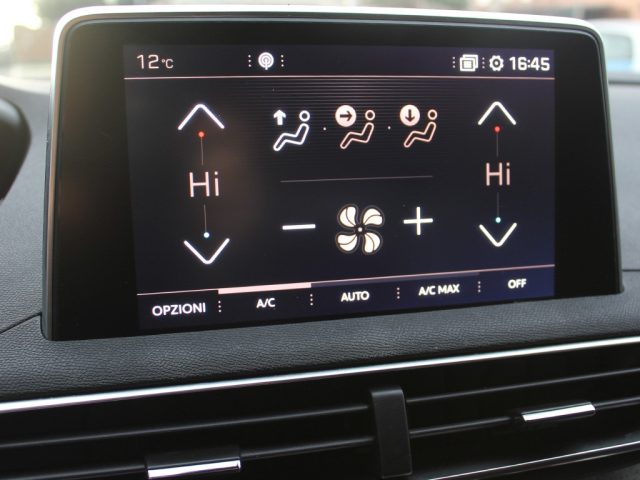 PEUGEOT 3008 usata, con Fari LED