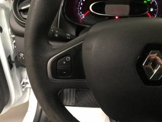 RENAULT Clio usata, con Touch screen