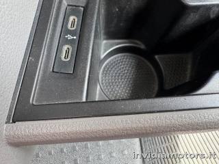VOLKSWAGEN Caravelle usata, con Vetri oscurati
