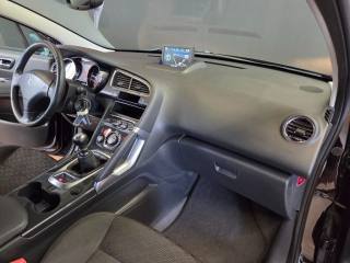 PEUGEOT 3008 usata, con Sistema di navigazione