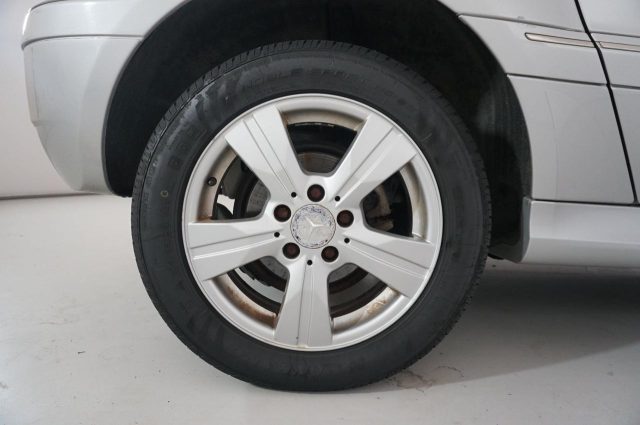 MERCEDES-BENZ B 180 usata, con Autoradio