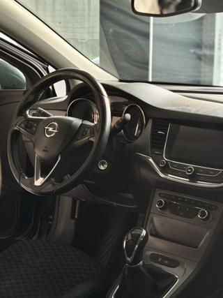 OPEL Astra usata, con Autoradio