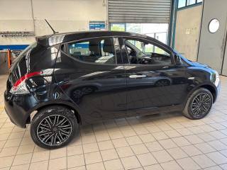 LANCIA Ypsilon usata, con ESP