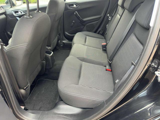 PEUGEOT 208 usata, con Fendinebbia