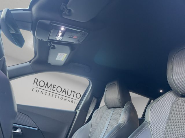 PEUGEOT 2008 usata, con Sedili sportivi