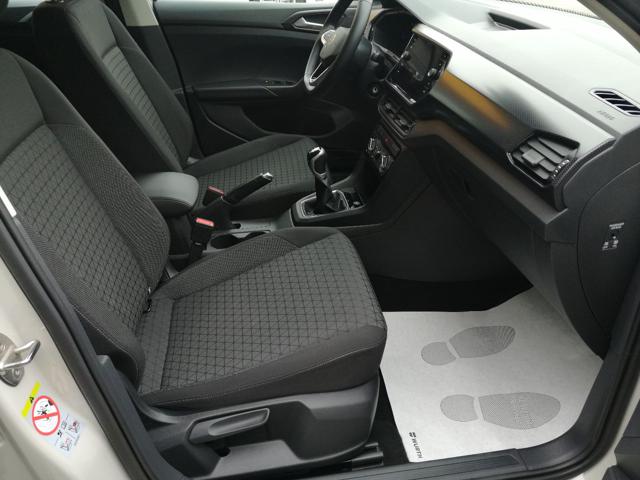 VOLKSWAGEN T-Cross usata, con Autoradio