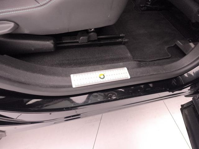 PEUGEOT 5008 usata, con Airbag testa