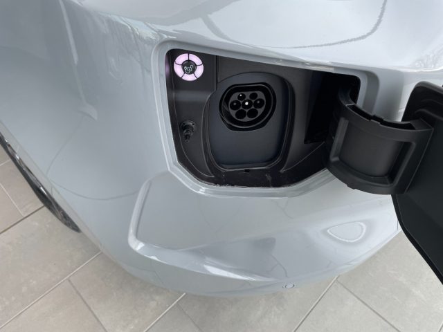 FORD Tourneo Custom usata, con Autoradio digitale